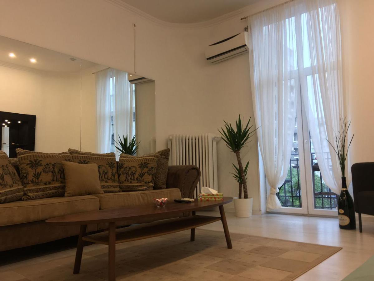 Outstanding 3Br Ultracentral Cityview Balcony Aaa Apartment Bukares Bagian luar foto