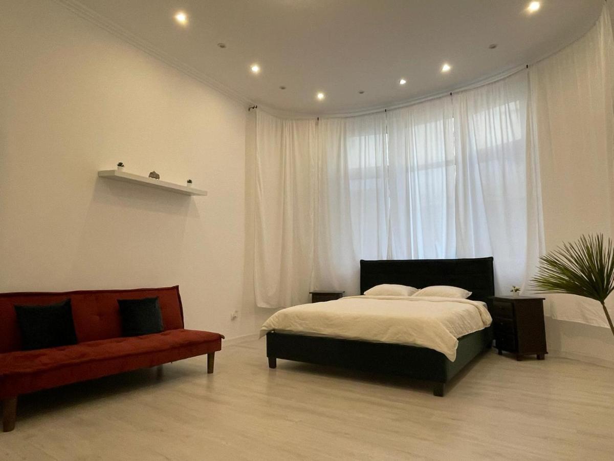 Outstanding 3Br Ultracentral Cityview Balcony Aaa Apartment Bukares Bagian luar foto