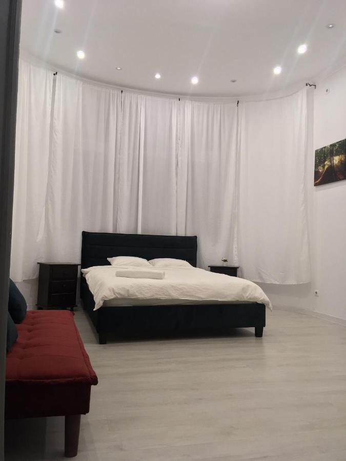 Outstanding 3Br Ultracentral Cityview Balcony Aaa Apartment Bukares Bagian luar foto