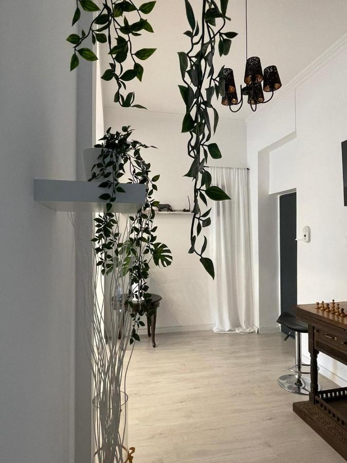 Outstanding 3Br Ultracentral Cityview Balcony Aaa Apartment Bukares Bagian luar foto
